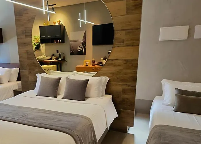 D Suítes - Checkin ate 21 Hs - ZAP pras coordenadas de acesso - Dois ENDEREÇOS Goiânia